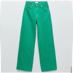 ZARA Green High Waisted Wide Leg
Jeans Raw Hem Size
